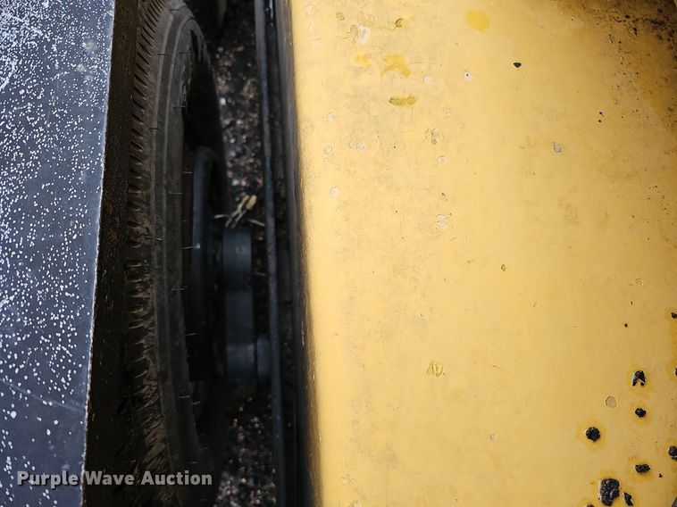 image for item DQ0270 1998 Multiflo Pumps MFV-290-USC-001-4.98  pump