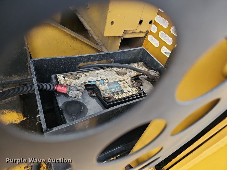 image for item DQ0270 1998 Multiflo Pumps MFV-290-USC-001-4.98  pump