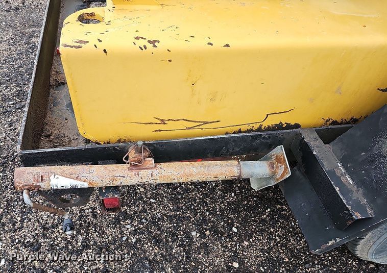 image for item DQ0270 1998 Multiflo Pumps MFV-290-USC-001-4.98  pump