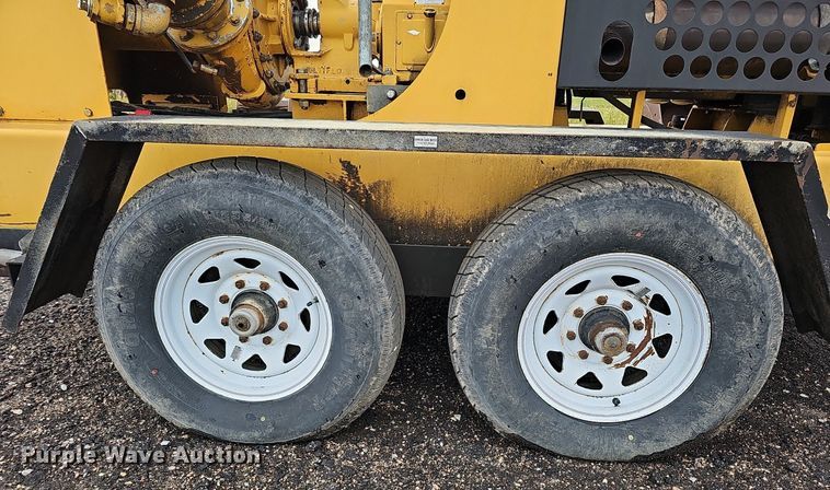 image for item DQ0270 1998 Multiflo Pumps MFV-290-USC-001-4.98  pump