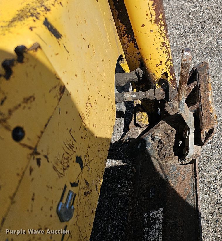 image for item DQ0272 2007 Komatsu CK30-1  tracked skid steer loader