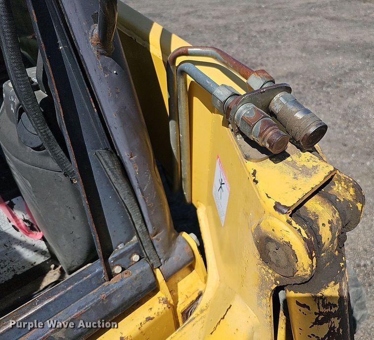 image for item DQ0272 2007 Komatsu CK30-1  tracked skid steer loader