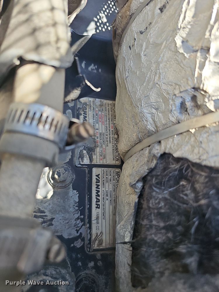 image for item DQ0272 2007 Komatsu CK30-1  tracked skid steer loader