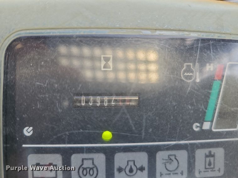 image for item DQ0272 2007 Komatsu CK30-1  tracked skid steer loader