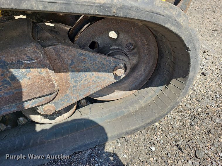 image for item DQ0272 2007 Komatsu CK30-1  tracked skid steer loader