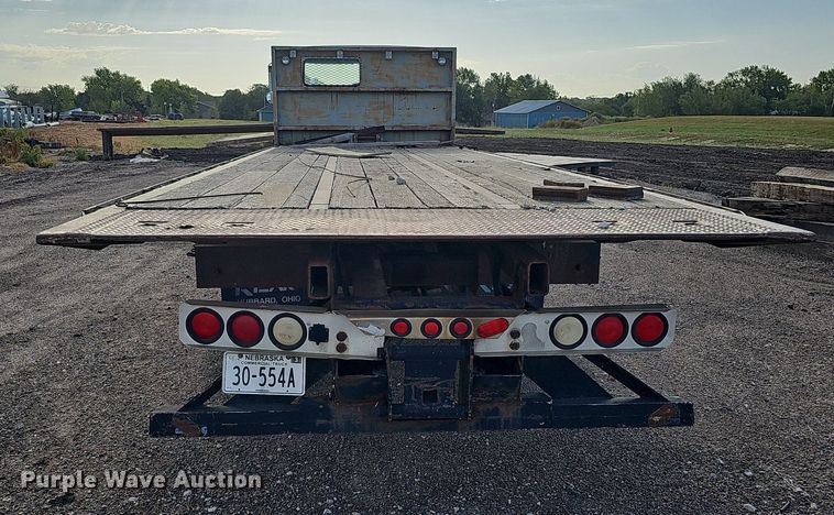 image for item DQ0274 1997 Freightliner FL70  rollback truck