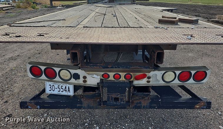 image for item DQ0274 1997 Freightliner FL70  rollback truck