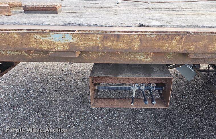 image for item DQ0274 1997 Freightliner FL70  rollback truck