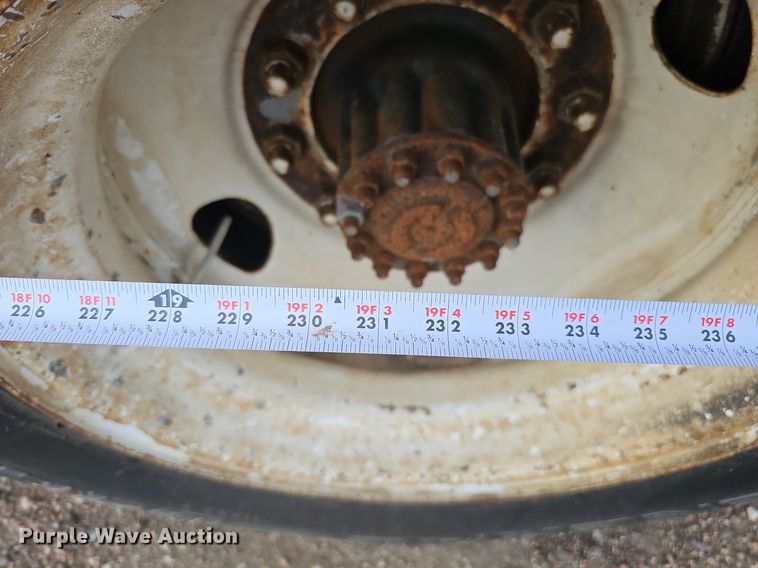 image for item DQ0274 1997 Freightliner FL70  rollback truck