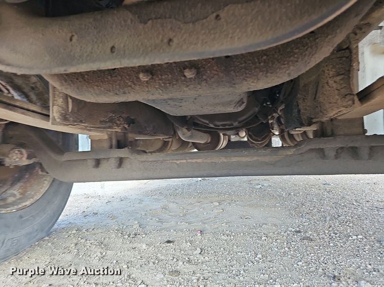 image for item DQ0274 1997 Freightliner FL70  rollback truck