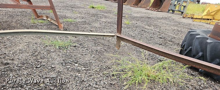 image for item DQ0275 (7) fuel tanks