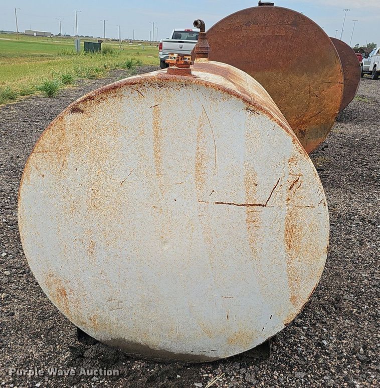 image for item DQ0275 (7) fuel tanks