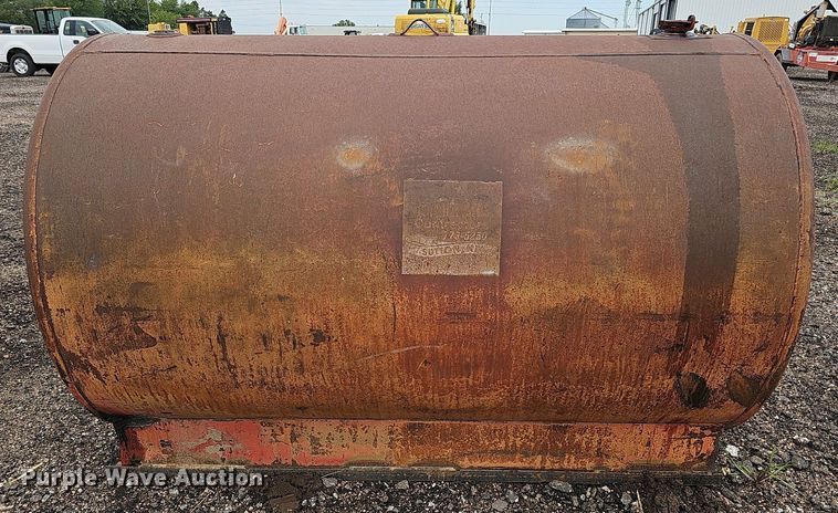 image for item DQ0275 (7) fuel tanks