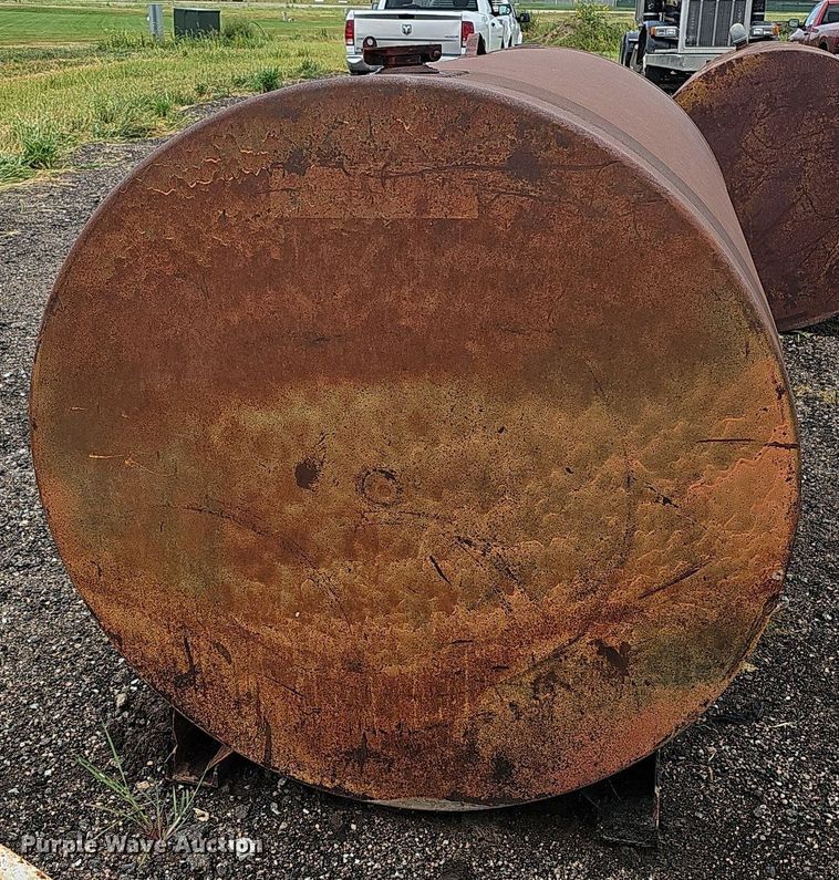 image for item DQ0275 (7) fuel tanks