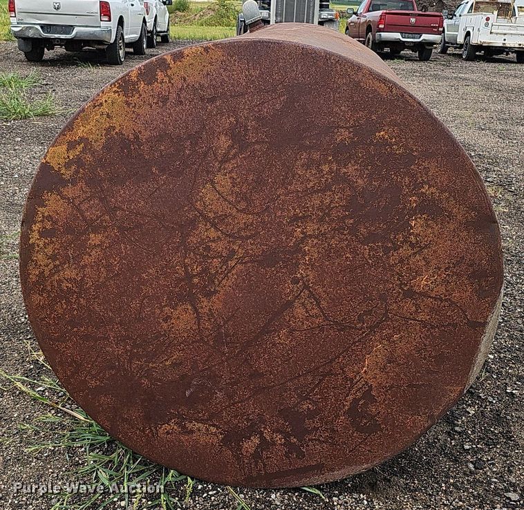 image for item DQ0275 (7) fuel tanks