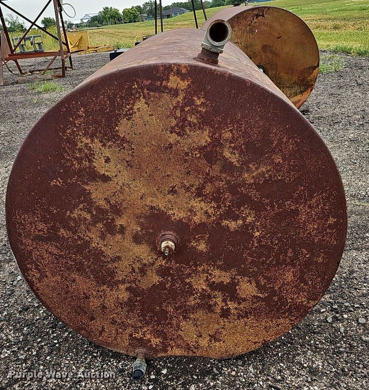 image for item DQ0275 (7) fuel tanks