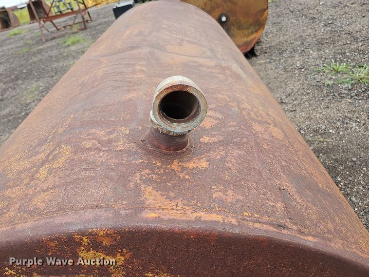 image for item DQ0275 (7) fuel tanks