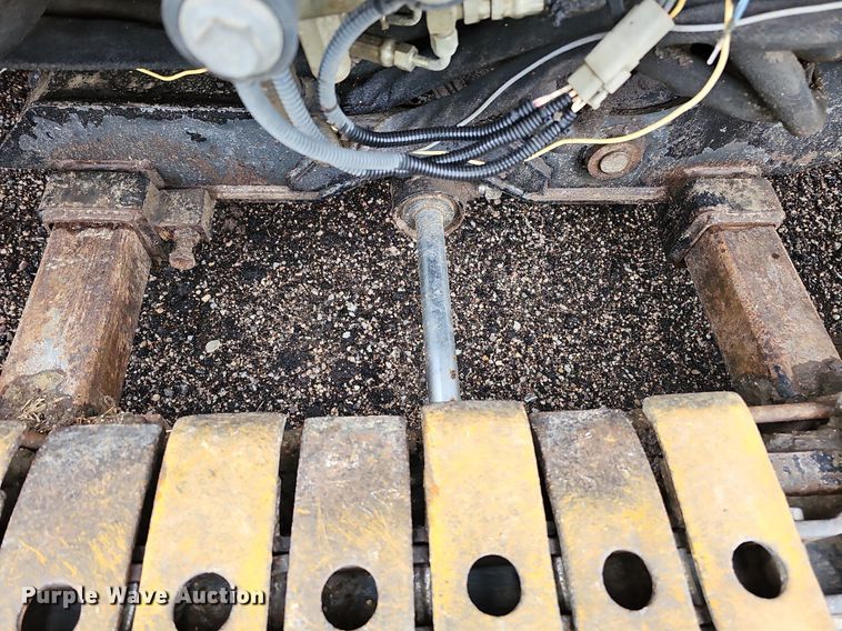 image for item DQ0276 2000 Vermeer D16X20A Navigator  directional boring unit