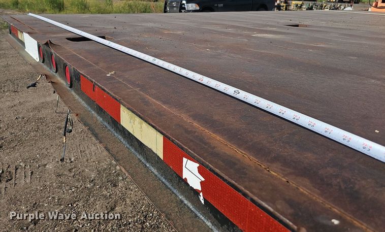 image for item DQ0277 1993 Ford L8000  crane truck