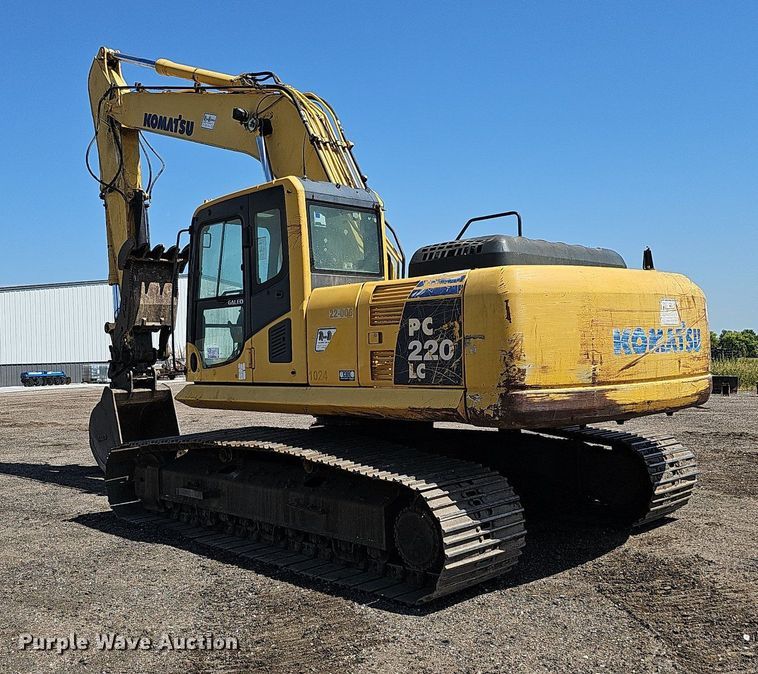 image for item DQ0278 2006 Komatsu PC220LC-8  excavator