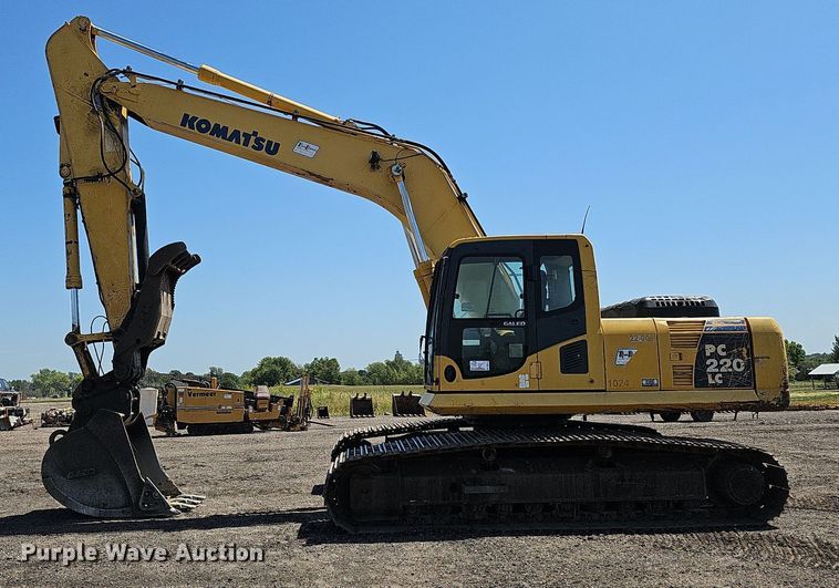 image for item DQ0278 2006 Komatsu PC220LC-8  excavator