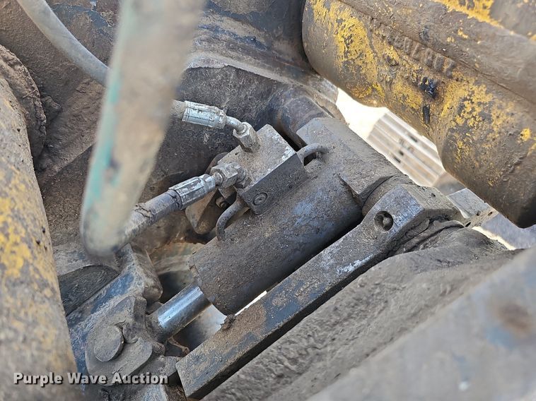 image for item DQ0278 2006 Komatsu PC220LC-8  excavator