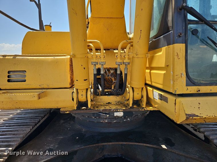 image for item DQ0278 2006 Komatsu PC220LC-8  excavator