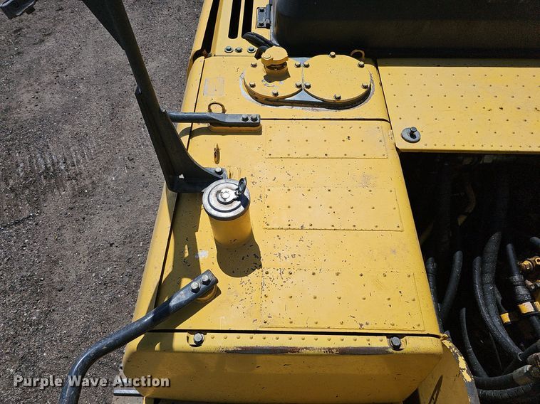 image for item DQ0278 2006 Komatsu PC220LC-8  excavator