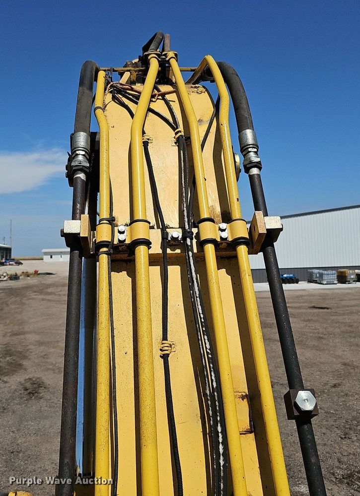 image for item DQ0278 2006 Komatsu PC220LC-8  excavator