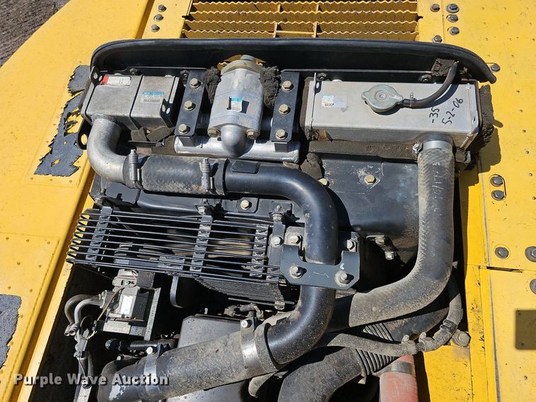image for item DQ0278 2006 Komatsu PC220LC-8  excavator