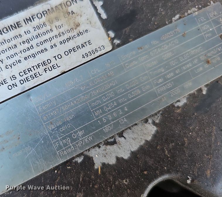 image for item DQ0278 2006 Komatsu PC220LC-8  excavator