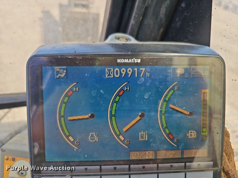 image for item DQ0278 2006 Komatsu PC220LC-8  excavator