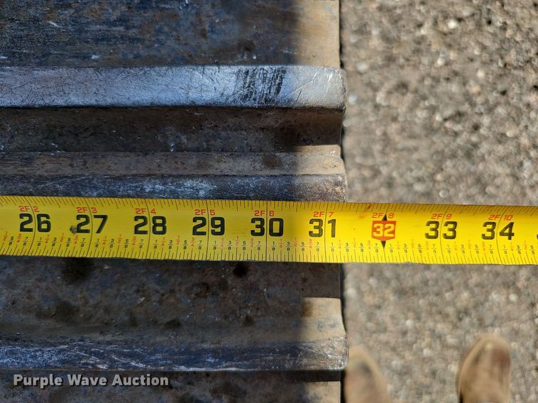 image for item DQ0278 2006 Komatsu PC220LC-8  excavator