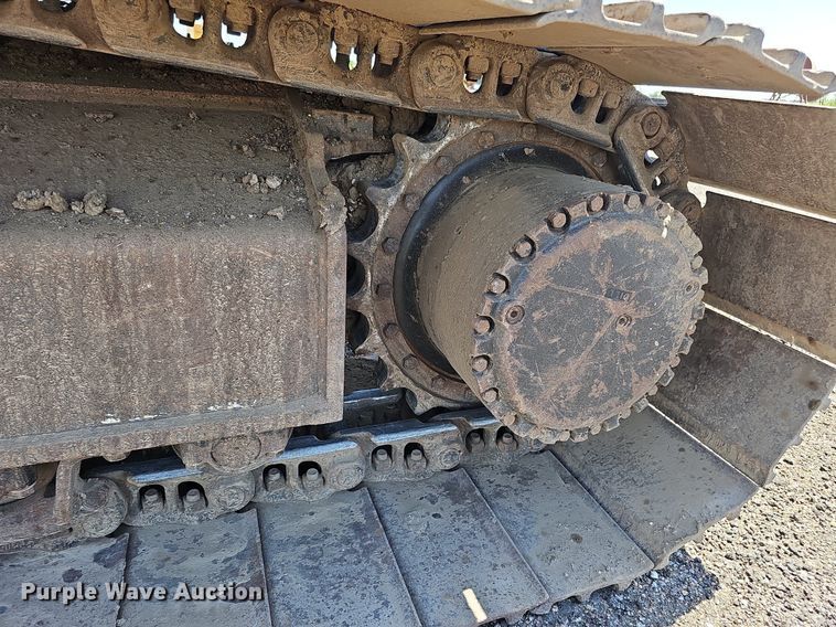 image for item DQ0278 2006 Komatsu PC220LC-8  excavator