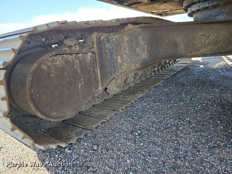 image for item DQ0278 2006 Komatsu PC220LC-8  excavator