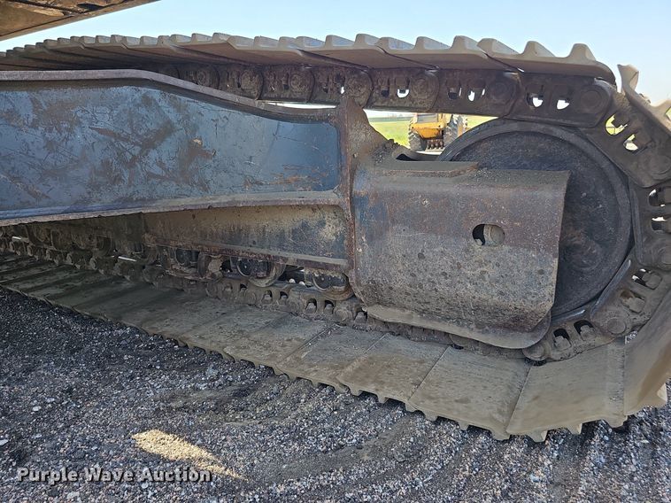 image for item DQ0278 2006 Komatsu PC220LC-8  excavator