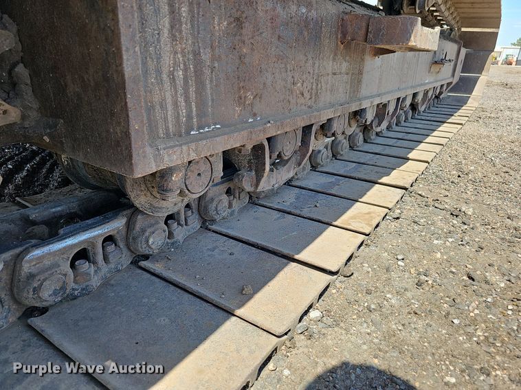 image for item DQ0278 2006 Komatsu PC220LC-8  excavator