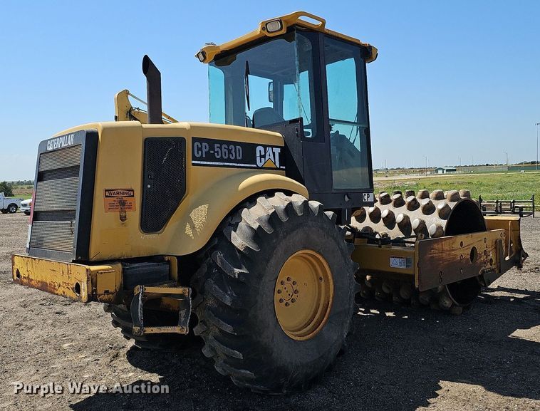 image for item DQ0279 2001 Caterpillar CP-563D  single drum vibratory roller