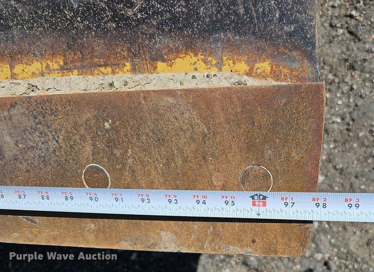 image for item DQ0279 2001 Caterpillar CP-563D  single drum vibratory roller