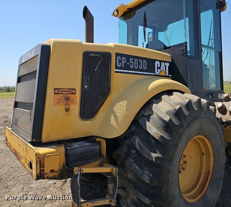 image for item DQ0279 2001 Caterpillar CP-563D  single drum vibratory roller