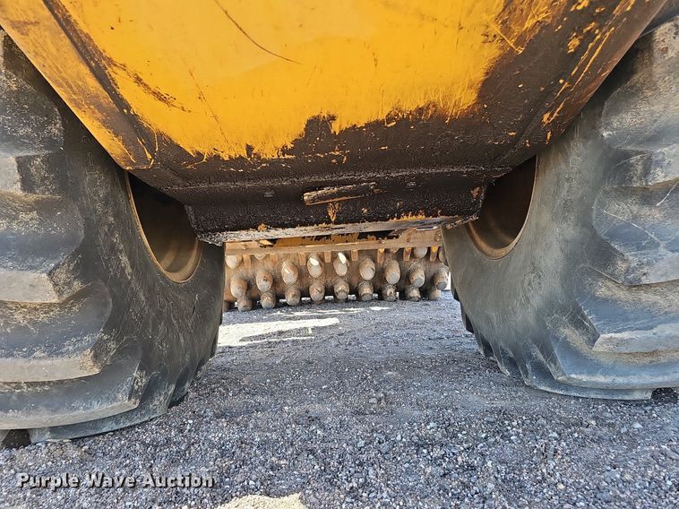 image for item DQ0279 2001 Caterpillar CP-563D  single drum vibratory roller