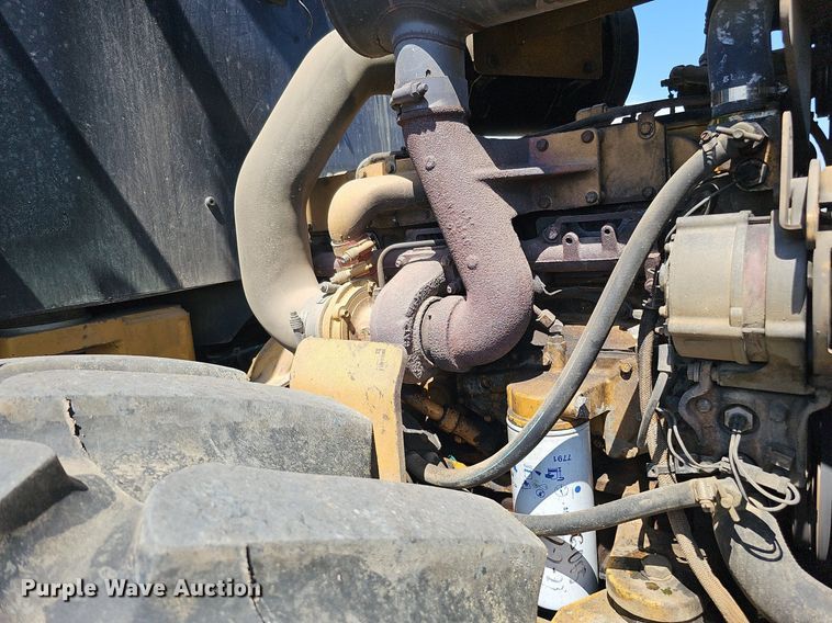 image for item DQ0279 2001 Caterpillar CP-563D  single drum vibratory roller