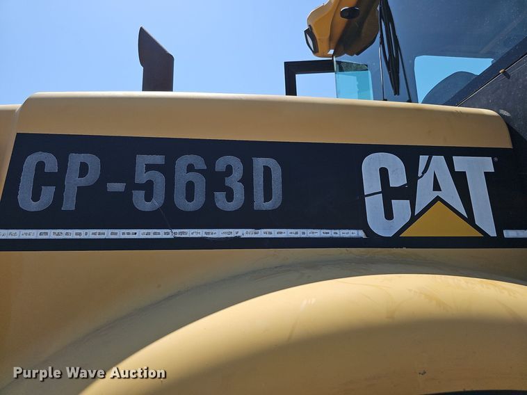 image for item DQ0279 2001 Caterpillar CP-563D  single drum vibratory roller