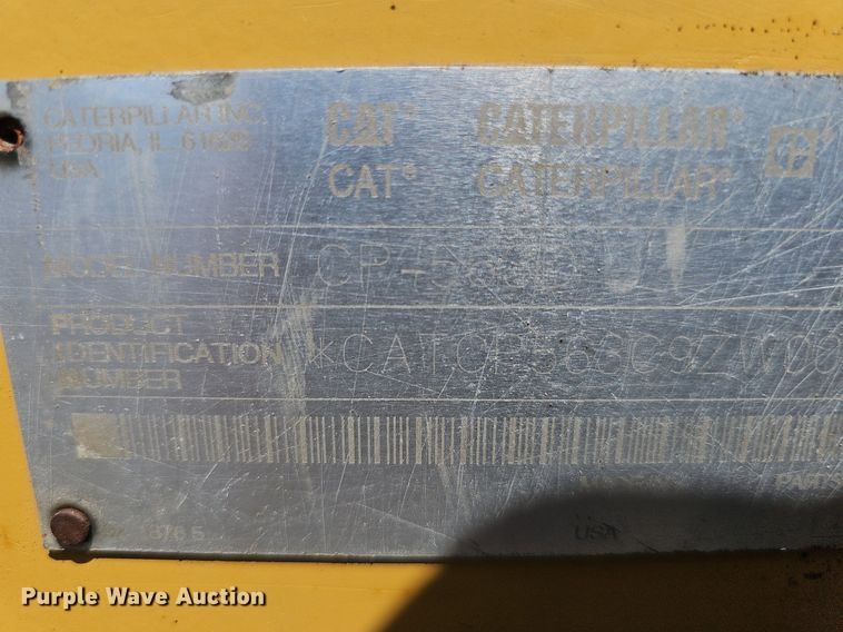 image for item DQ0279 2001 Caterpillar CP-563D  single drum vibratory roller