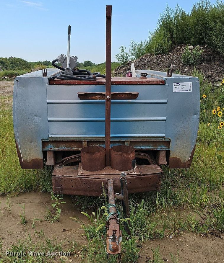 image for item DQ0283 Stahl Grand Challenger G101 service bed trailer