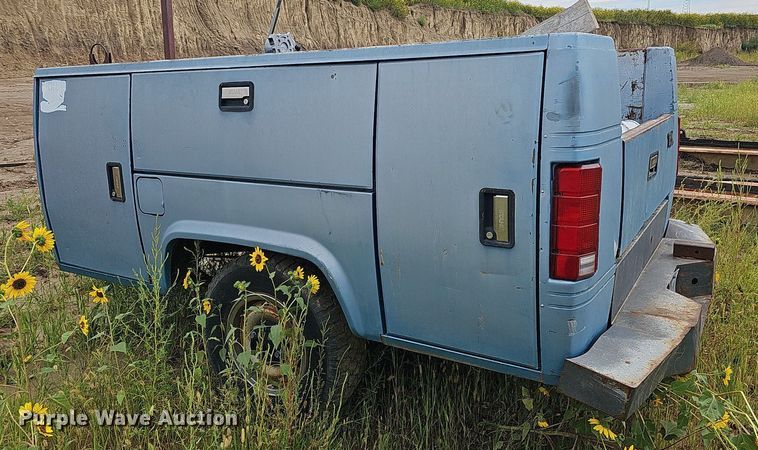 image for item DQ0283 Stahl Grand Challenger G101 service bed trailer