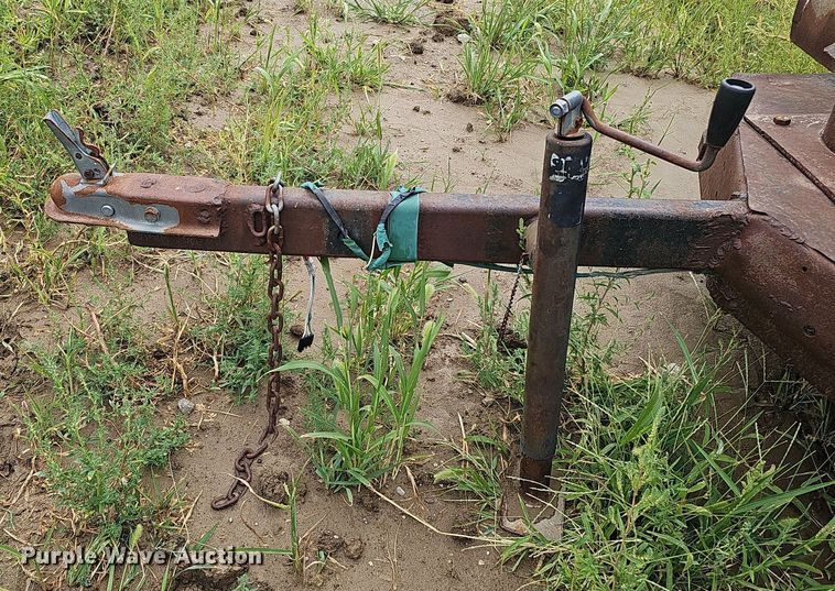 image for item DQ0283 Stahl Grand Challenger G101 service bed trailer