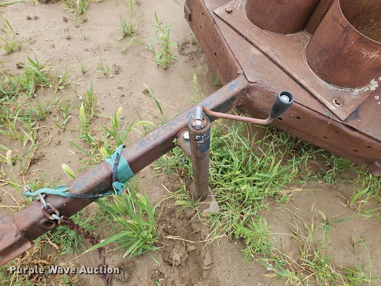 image for item DQ0283 Stahl Grand Challenger G101 service bed trailer