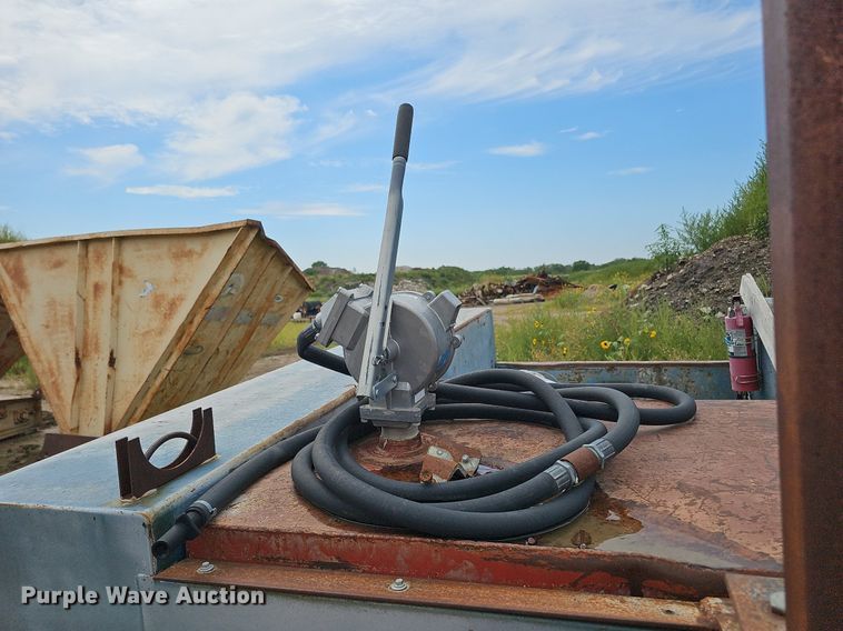 image for item DQ0283 Stahl Grand Challenger G101 service bed trailer