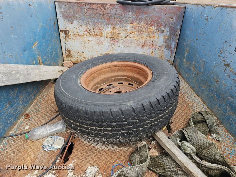 image for item DQ0283 Stahl Grand Challenger G101 service bed trailer